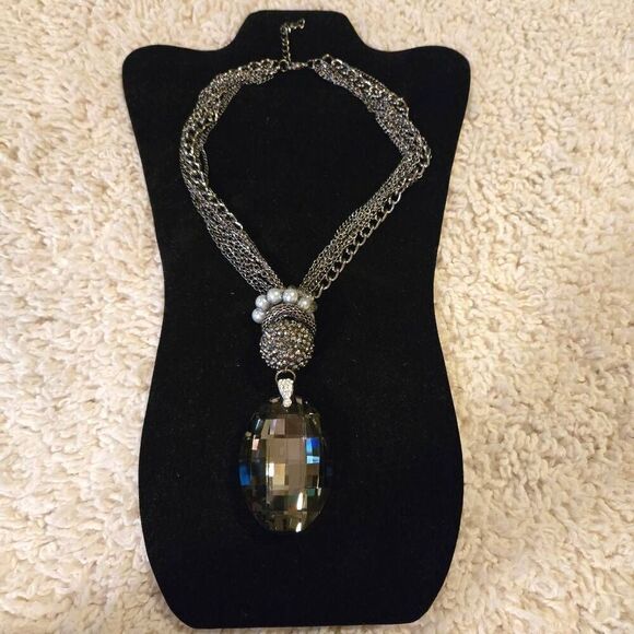 NWOT Statement Necklace Dark Silver Chain Prism - Picture 1 of 8